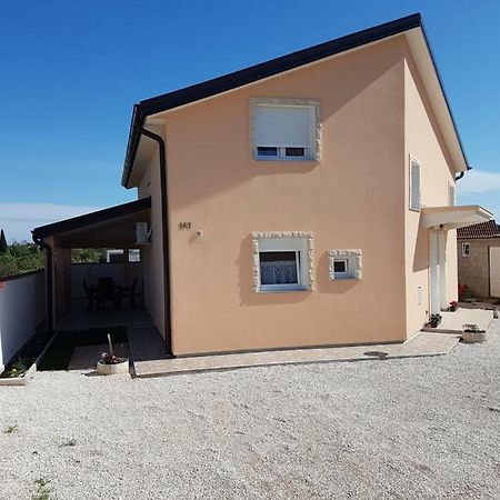 Apartmani Luca Fažana Eksteriør billede